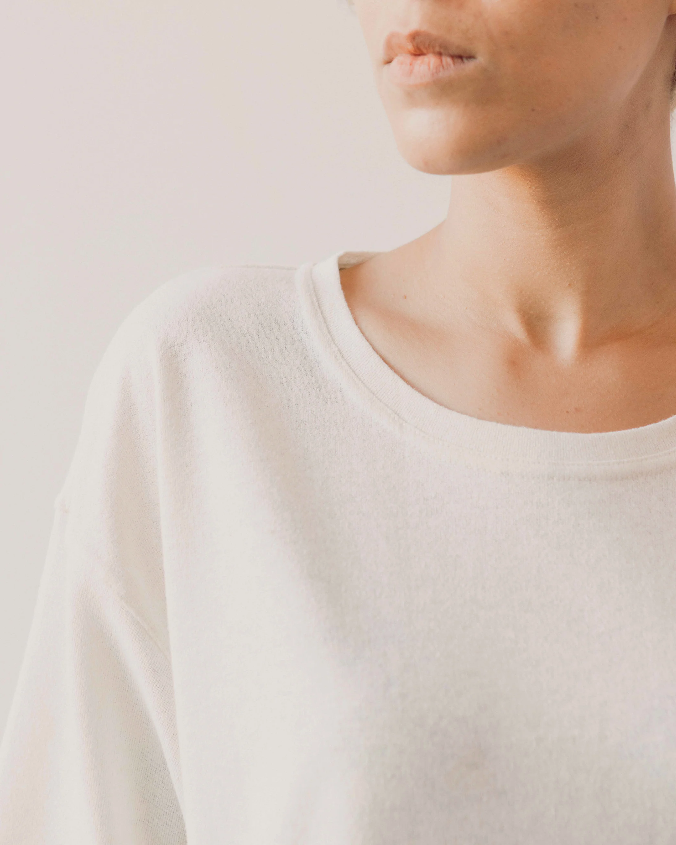 7115 Signature Everyday Tee, Off-White - Image 5