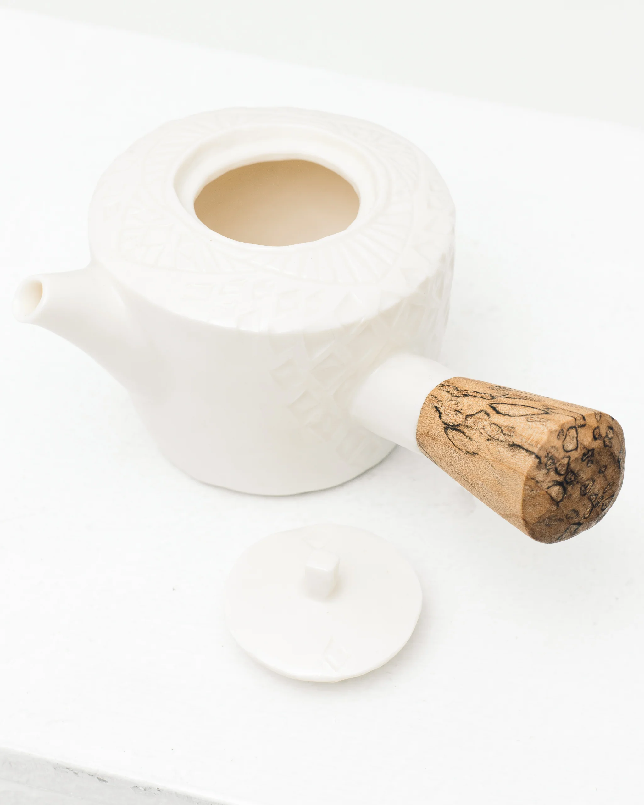 Ayame Bullock Carved Teapot with Walnut Handle - Image 3
