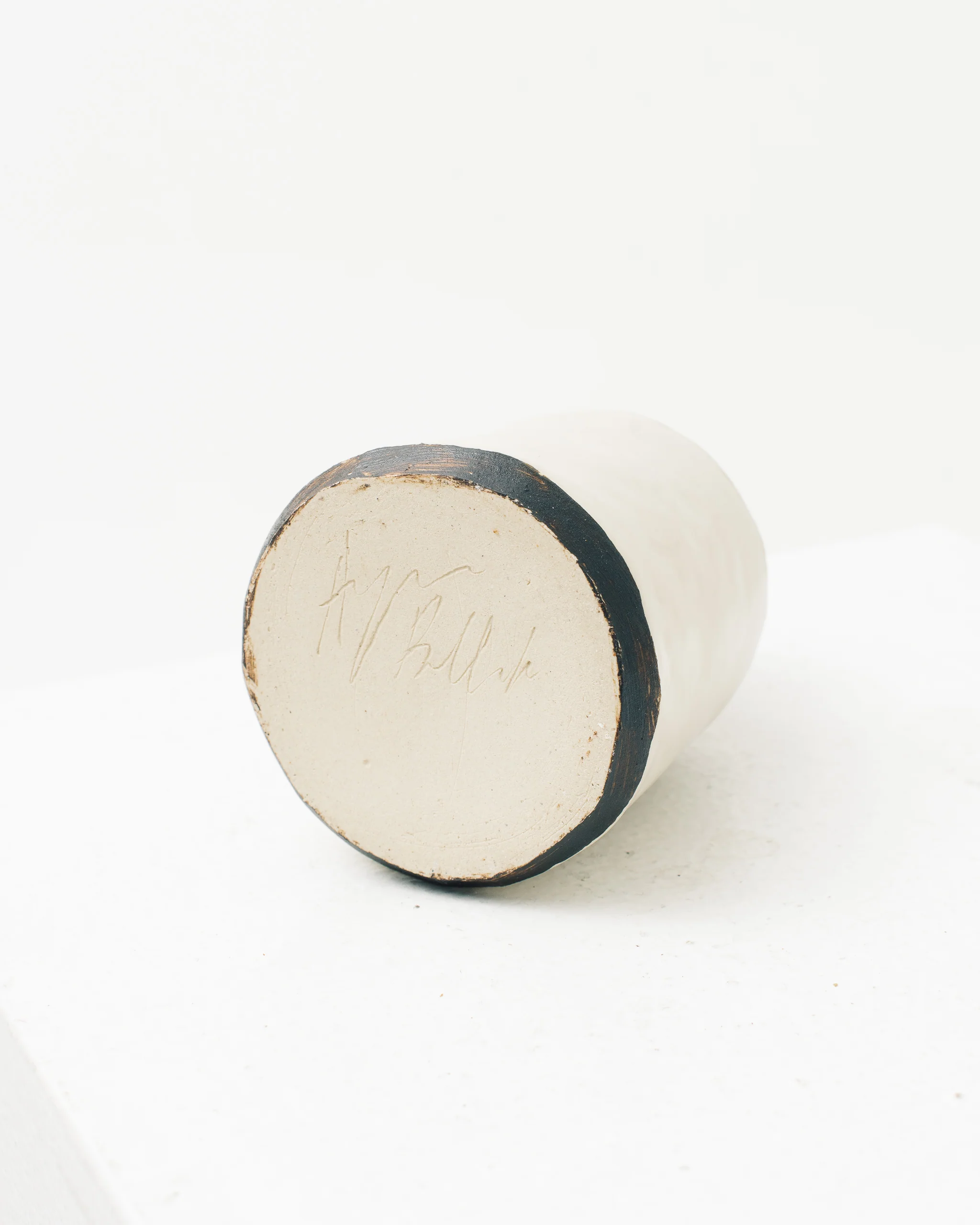 Ayame Bullock White Antique Simple Vase - Image 3