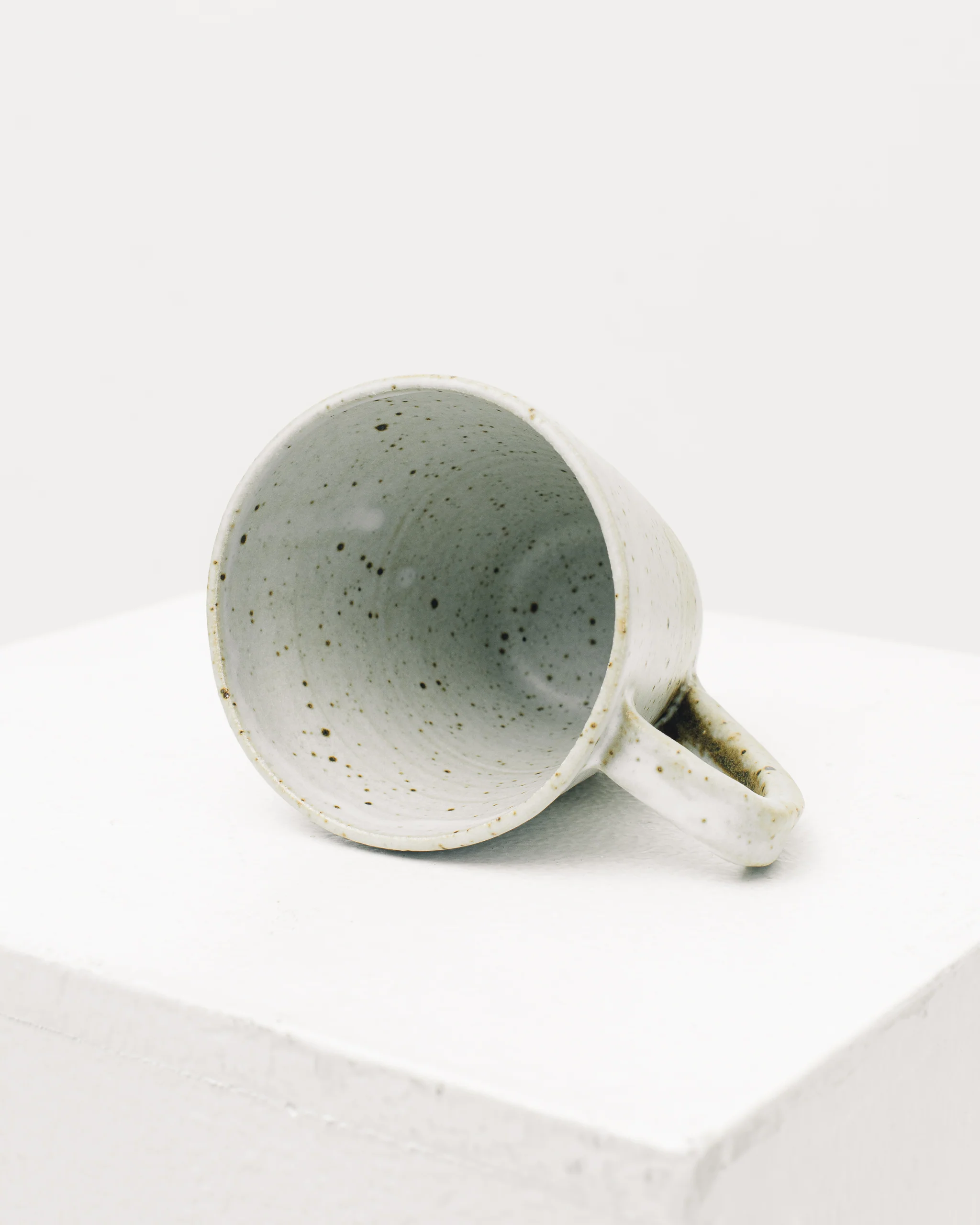 Ayame Bullock White Speckled Totem Mugs - Image 5