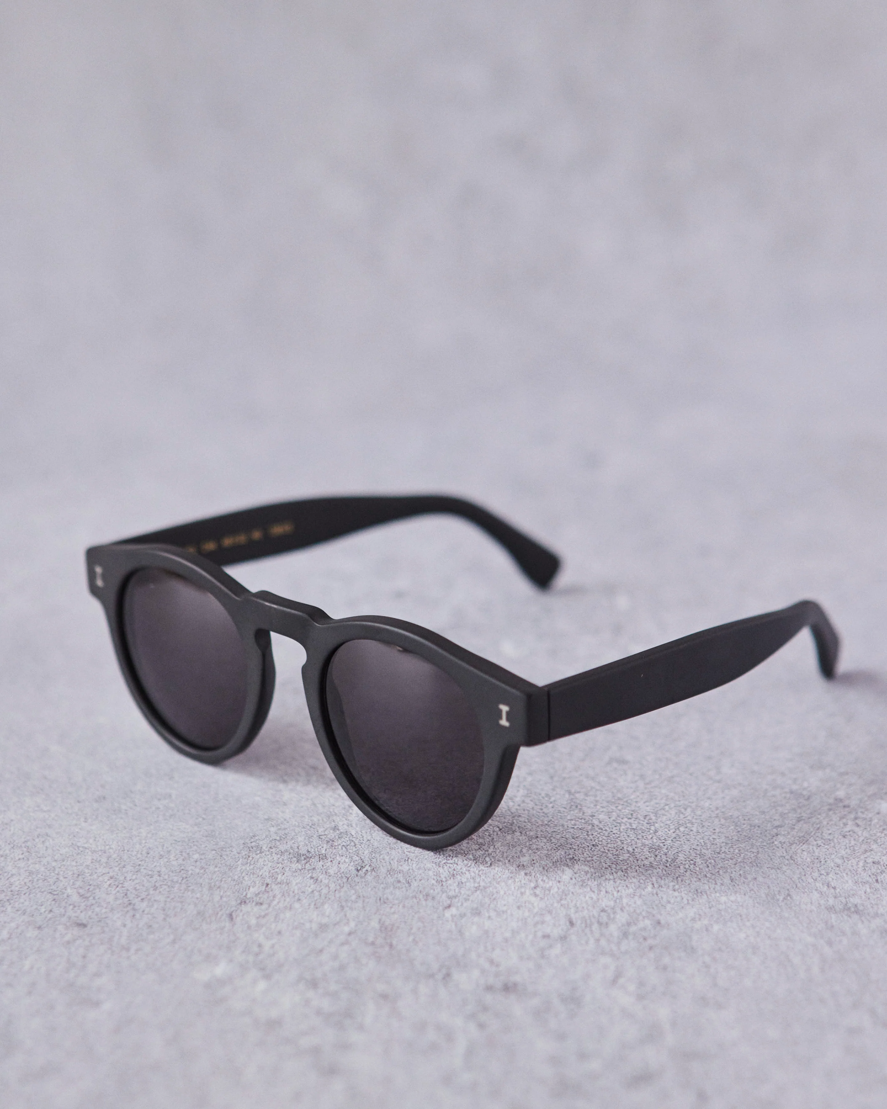 Illesteva Leonard Sunglasses, Matte Black - Image 3