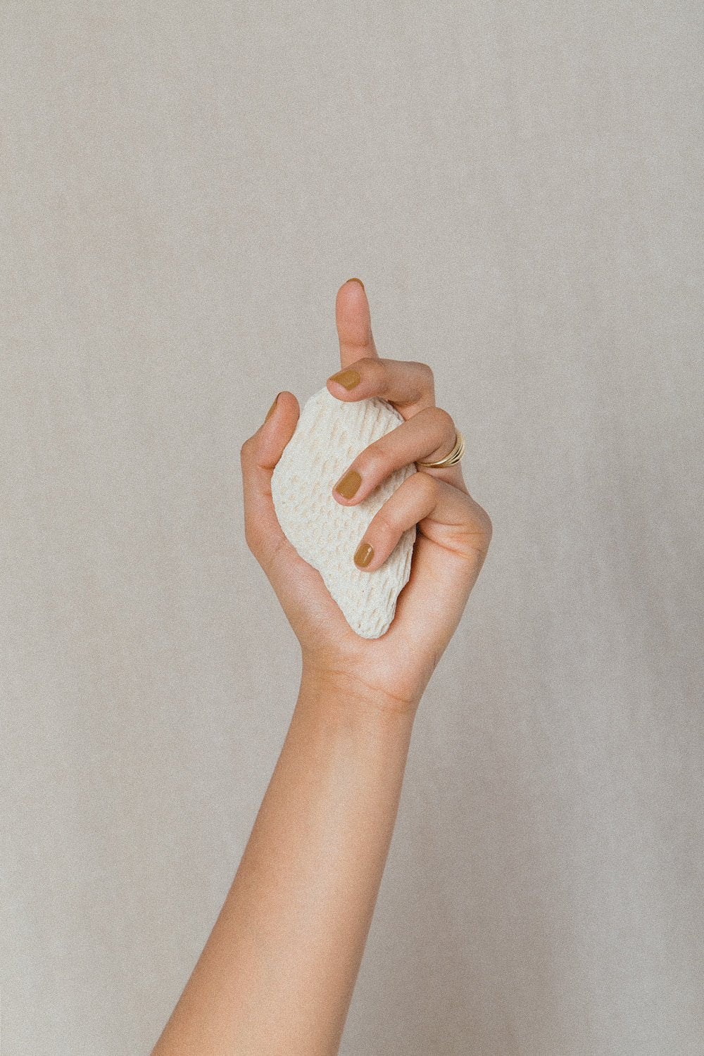 J. Hannah Nailpolish, Fauna - Image 3